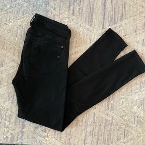 Mid rise ankle skinny jeans-black